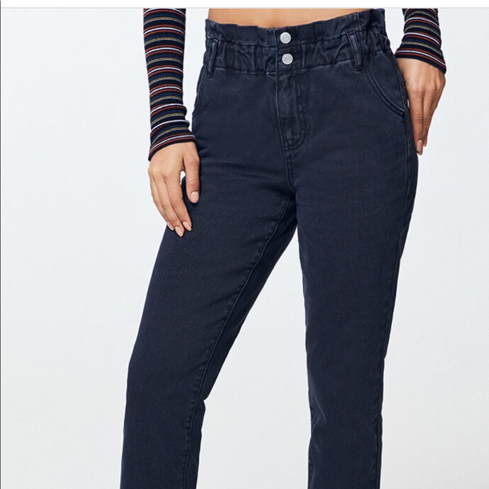 Pacsun ruffled mom jeans